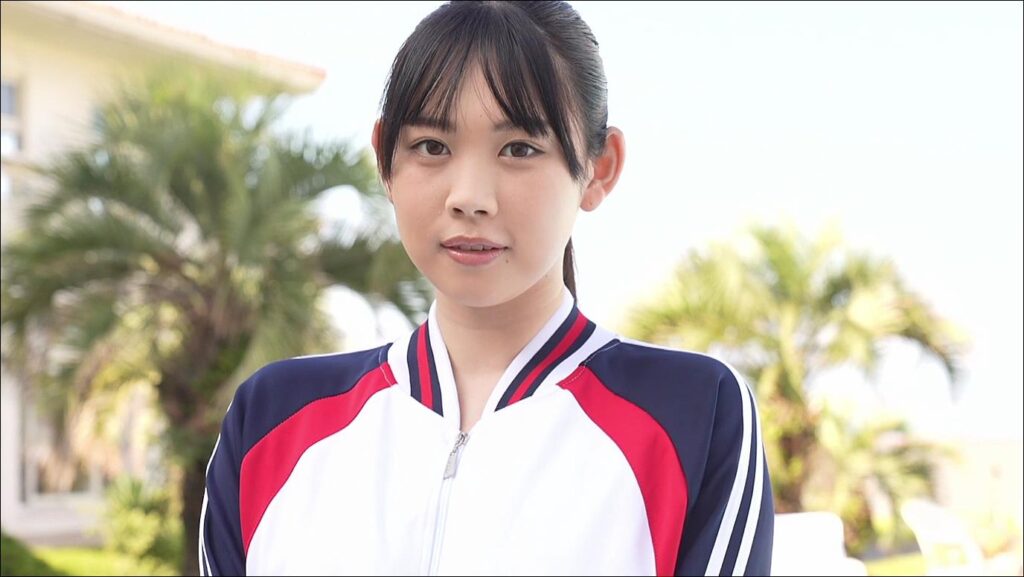 改造ハイレグを擦りつける様子をローアングル接写される人気アイドル😍巨乳×尻フェチ【篠見星奈】 – キワドいカット