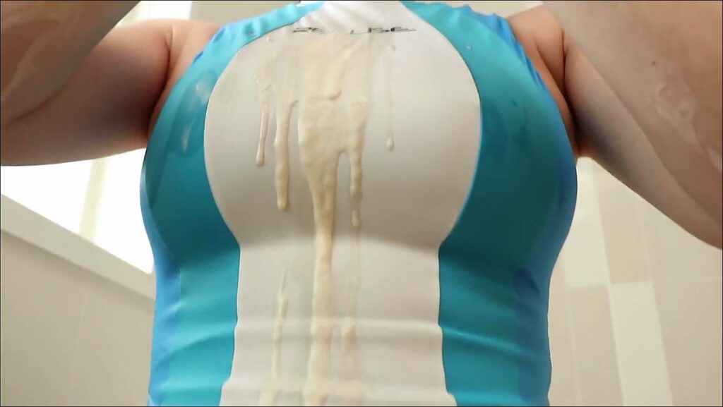 【グラドル】必死に舐めまくって白濁液まみれになるハイレグをスリスリ😍接写×爆乳ニプレス【雨宮留菜】 – ヌけるカット