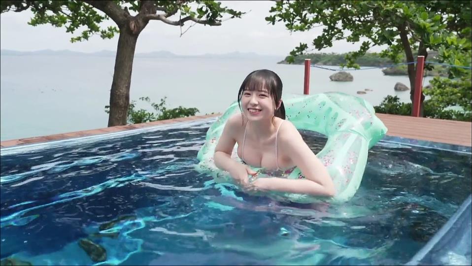 【グラドル】マシュマロボディが眩しい美少女の極薄スク水をじっくり😍プール×巨乳【西野夢菜】 – エッチなカット
