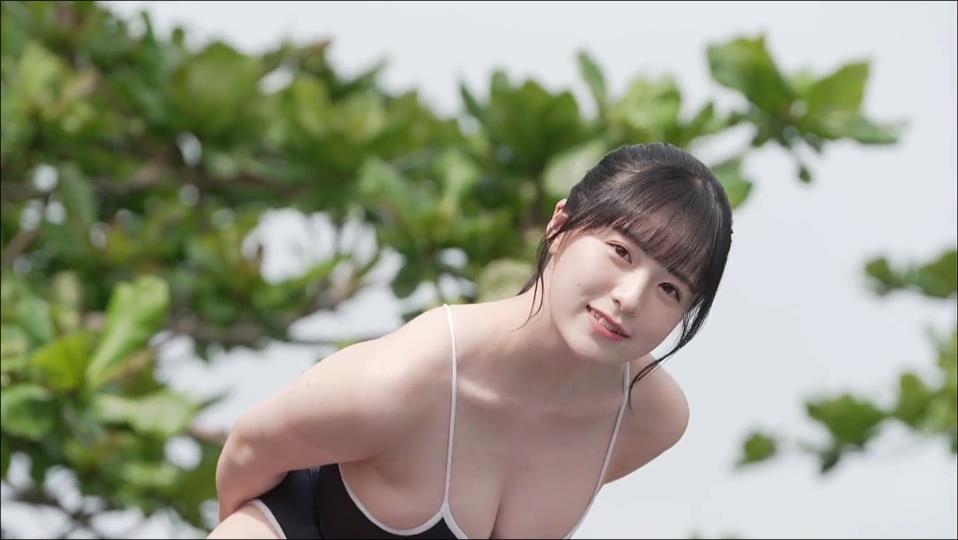 【グラドル】マシュマロボディが眩しい美少女の極薄スク水をじっくり😍プール×巨乳【西野夢菜】 – 可愛いカット