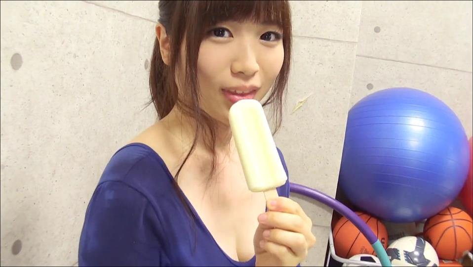 【グラドル】ハイレグレオタードでロデオマシーンに乗せられてヒクヒクしてしまう😍舐め×体育倉庫【鈴原りこ】 – 積極的なカット2