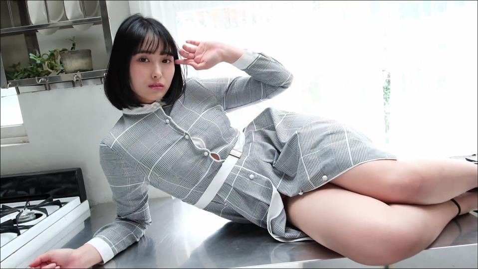 【グラドル】お上品な巨乳アイドルさんを俎上に載せてキワドい箇所を触りまくる😍変態競泳水着姿【浅川まりな】 – 可愛いカット