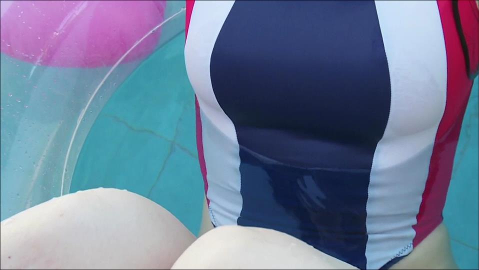 【グラドル】超絶美少女のスレンダーハイレグを濡らしてローアングル接写😍水中カメラ×デビュー作【乃木結夢】 – グッとくるカット