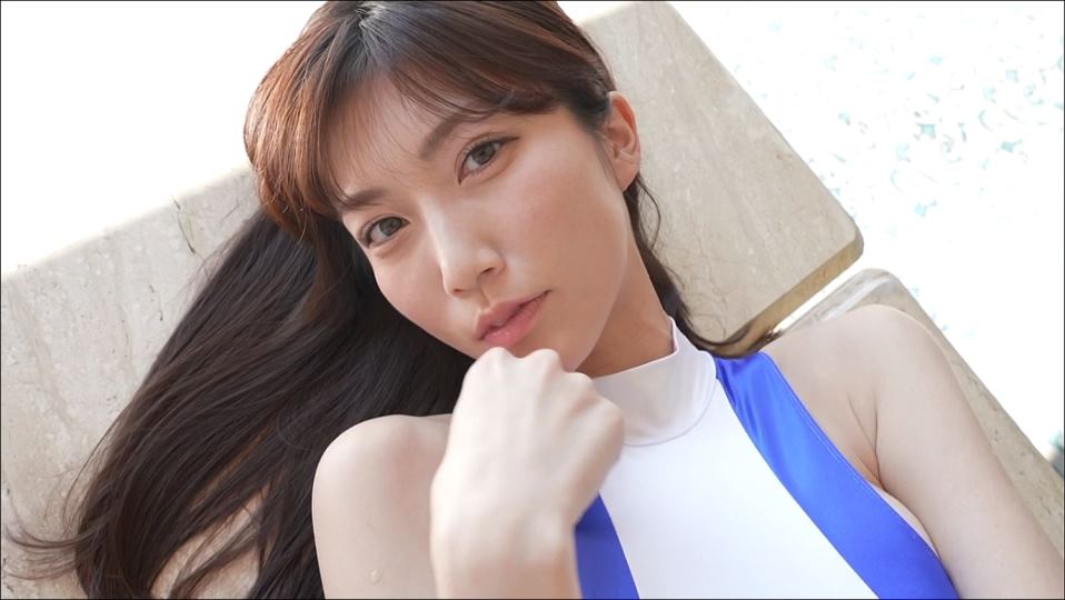 【グラドル】ピタピタの白ハイレグをローアングルでじっくり😍接写×ミスヤングチャンピオン【板野優花】 – 積極的なカット2