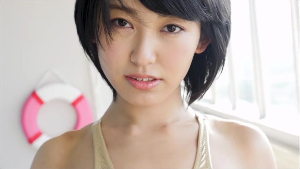 【グラドル】金の超絶ハイレグで曲芸的ストレッチにエグい鬼接写😍開脚×スリスリ【咲村良子】 – ナイスなカット2