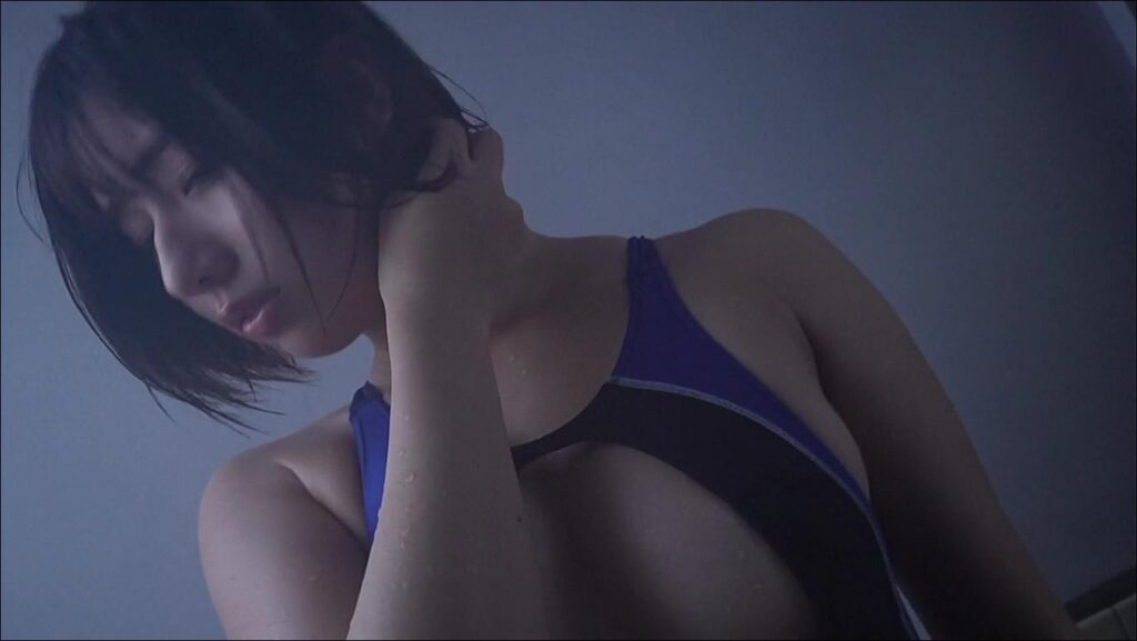 【フェチ画像】変態競泳水後を着たレズビアングラドルの恵体にシャワーを&#x1f60d;尻フェチ×接写【やしろじゅり。】 – グッとくるカット2