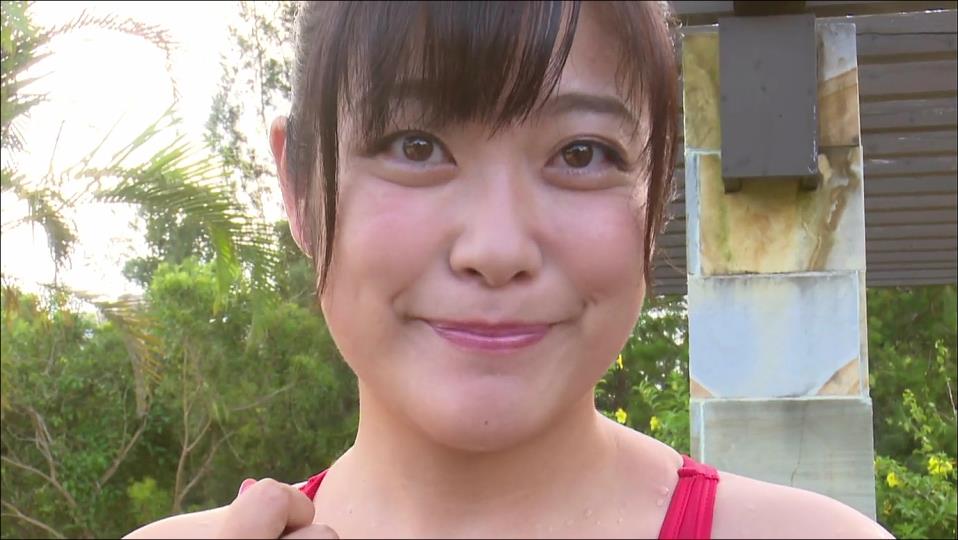 【フェチ画像】うっすら透ける改造競泳水着で泳ぐ美女の股間をしつこく接写😍ローアングル×水中カメラ【国友愛佳】 – ナイスなカット