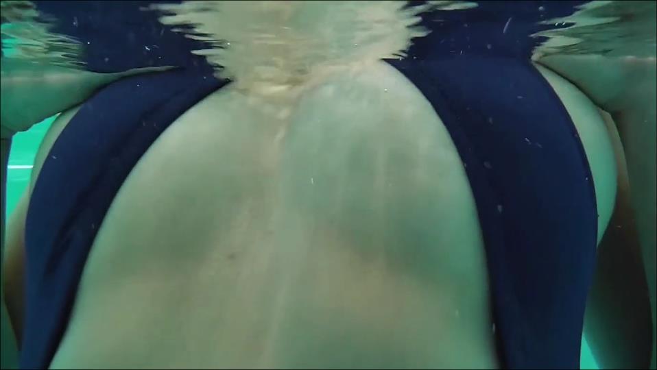 【フェチ画像】水も滴る変態ハイレグに鬼接写される法学部グラドル😍M字開脚×水中カメラ【橋本ひかり】 – 可愛いカット