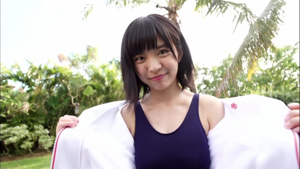 【フェチ画像】旧スク水が似合いすぎるアイドルを濡らして接写😍尻フェチ×ローアングル【朝倉ゆり】 – 可愛いカット