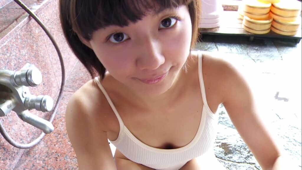 【フェチ画像】美少女アイドルが白いレオタードのまま温泉に入った結果😍透け&times;水中カメラ【藤北れな】 &ndash; キワドいカット