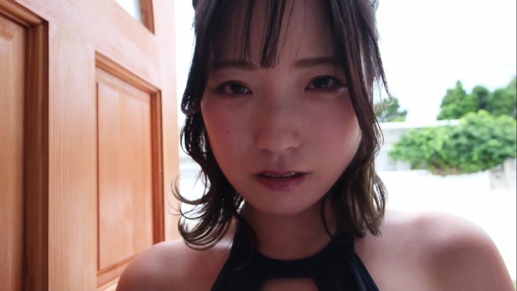 【フェチ画像】改造競泳水着をビショビショにされてハイレグをグイグイ絞り上げる😍巨乳&times;尻フェチ【紫月なな】 &ndash; 積極的なカット