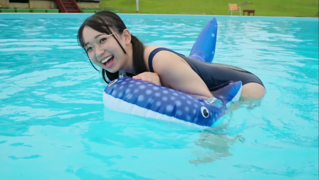 【フェチ画像】スクール水着が似合いすぎる美少女グラドルの清浄無垢😍尻フェチ&times;ピタピタ【入間ゆい】 &ndash; 刺さるカット
