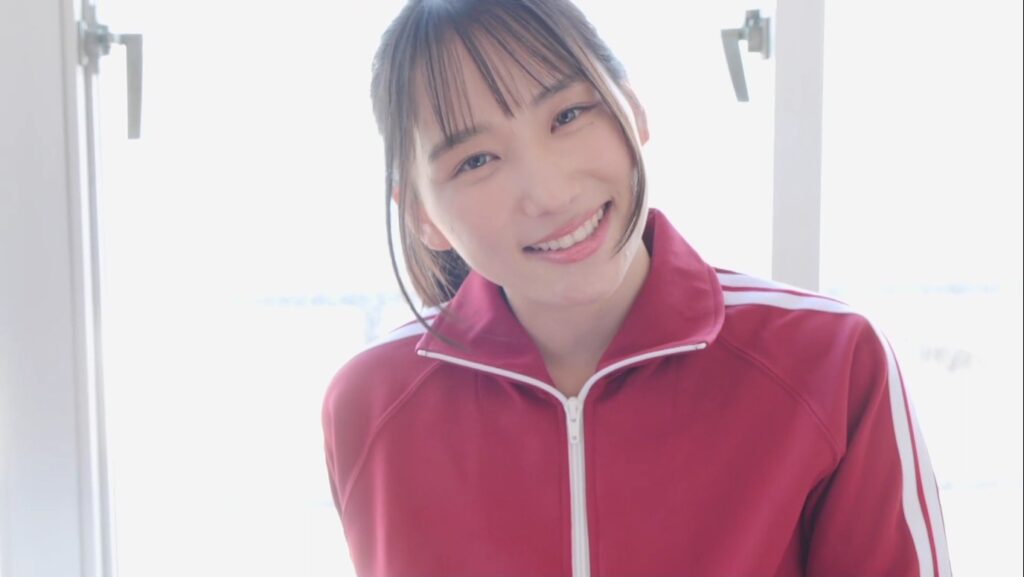 【フェチ画像】伝説の美少女の変態ハイレグをヌルヌルにしてグリグリマッサージ😍股間接写×Tバック【百花梅】 – セクシーなカット