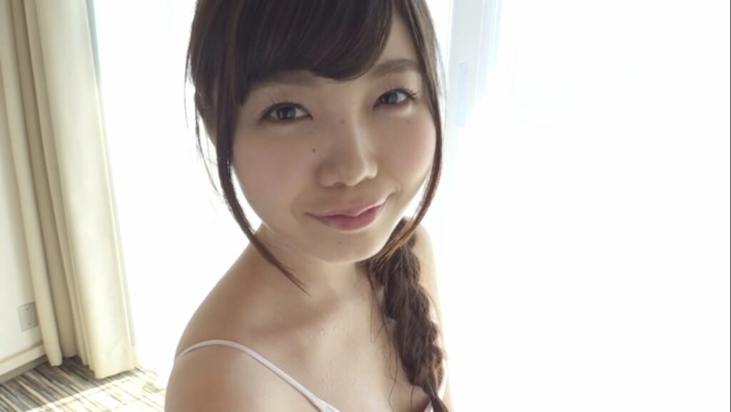 【フェチ画像】極薄レオタードが人気アイドルのお尻にクイコミすぎて危険😍透け×尻フェチ【松岡里英】 – フェチなカット2