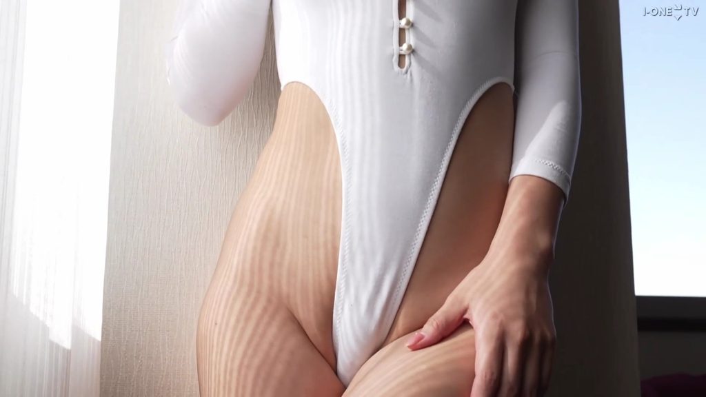 【フェチ画像】高身長インテリ美女の薄地ハイレグレオタードをじっくり接写😍尻フェチ&times;巨乳【谷碧】 &ndash; 妖艶カット