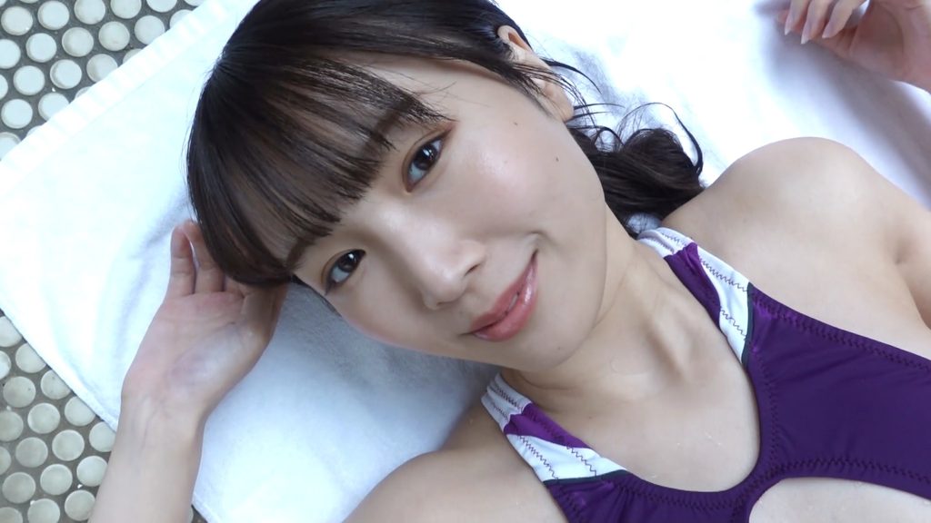 【フェチ画像】超絶美形アイドルの魔改造ハイレグをスリスリ瞬間を接写😍尻フェチ&times;開脚【宇美野ちの】 &ndash; セクシーなカット2
